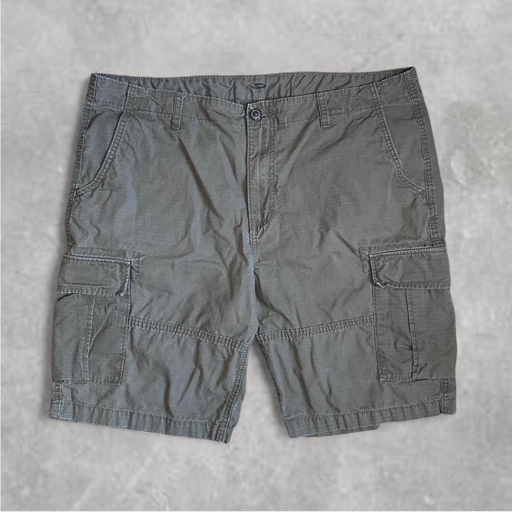 Old Navy Men's Olive Cargo Shorts